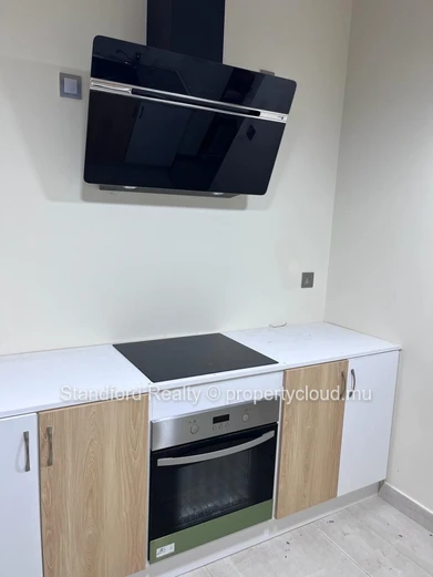 Spacious 3-Bedroom Sky Garden Apartment for sale with Panoramic Mountain View – Trianon