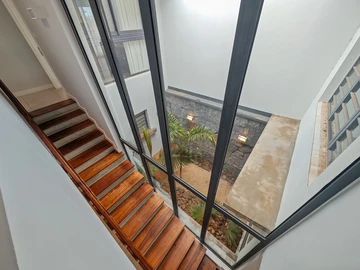 4 Bedroom Townhouse, Duplex