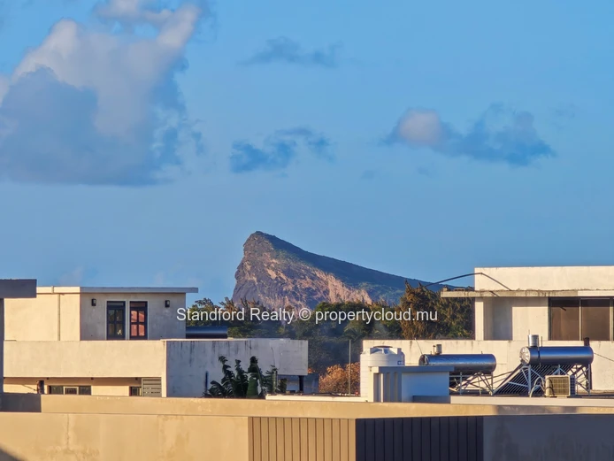 Brand-New Modern Villa for Rent – 4 Bedrooms, Grand Baie, North