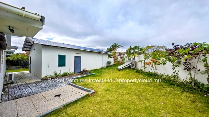 SALE - Prestigious 3-Bedroom Villa with Pool in Mont Piton Estate