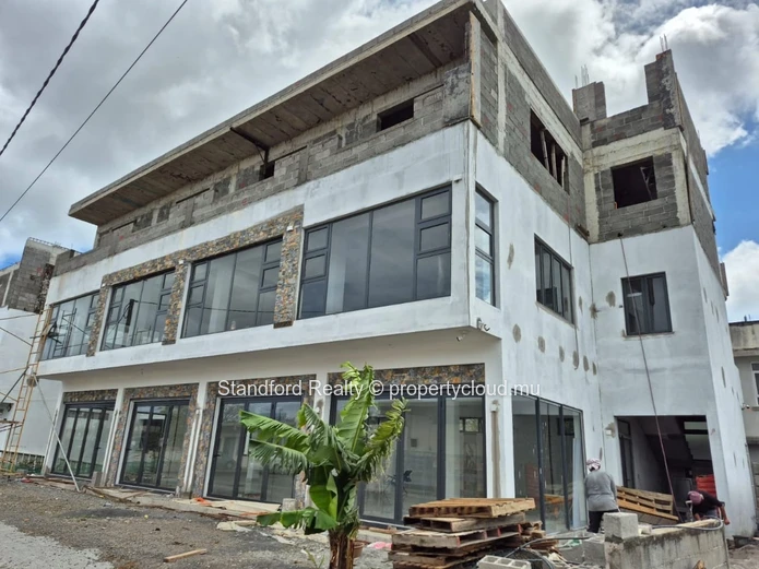 Office Spaces for Rent – Petit Raffray, North