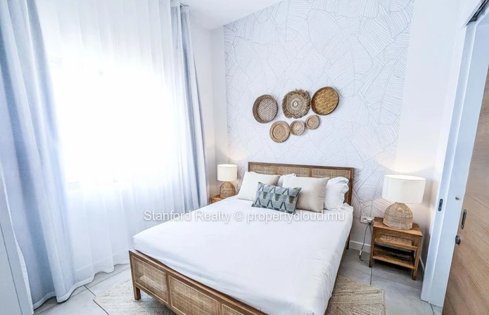 Beachfront Apartment for Rent - 3 Bedrooms, Grand Gaube, North