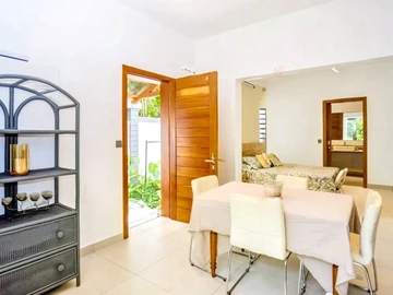 5 Bedroom Villa