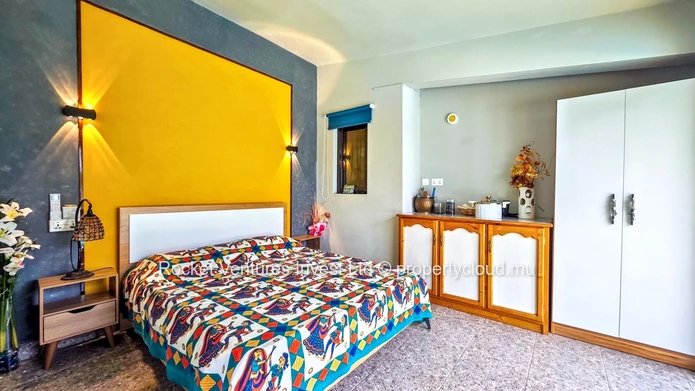 SALE - Prestigious 3-Bedroom Villa with Pool in Mont Piton Estate