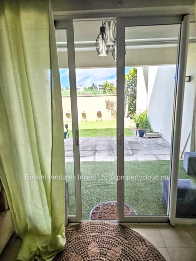 For Sale – Spacious Duplex Apartment in Grand Baie – MUR 12M