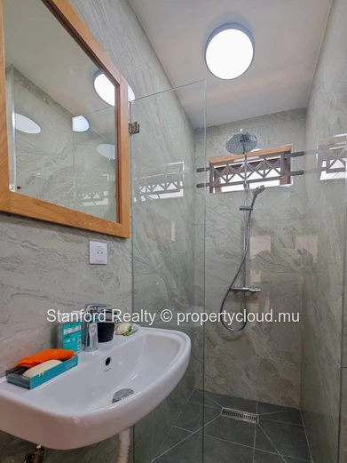 Exclusive 3-Bedroom Cottage for Rent – Domaine de Palmiers, Black River