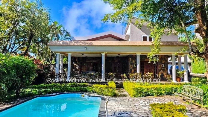 4-Bedroom Villa for Rent and Sale, Floréal – Centre