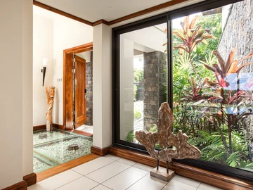 5 Bedroom Villa