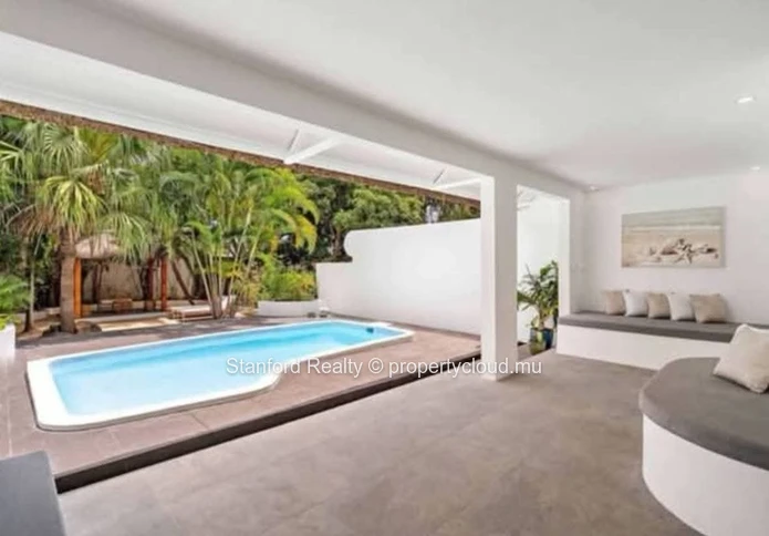 Charming Tropical Villa for Sale – 4 Bedrooms with Pool, Tamarin, West