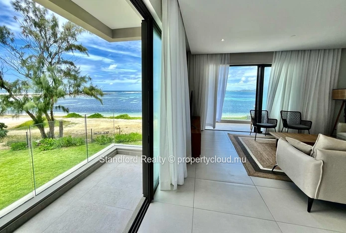 Beachfront Apartment for Rent – 3 Bedrooms, Poste Lafayette, North