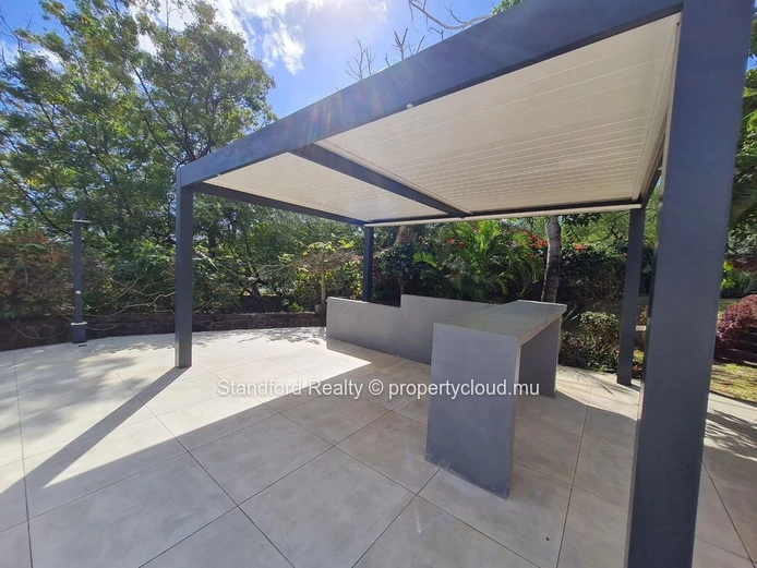 Elegant Family Home with Character – 5 to 6 Bedrooms, West, Tamarin