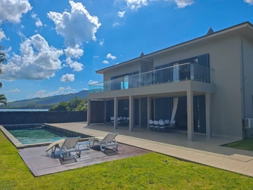 4 Bedroom Villa