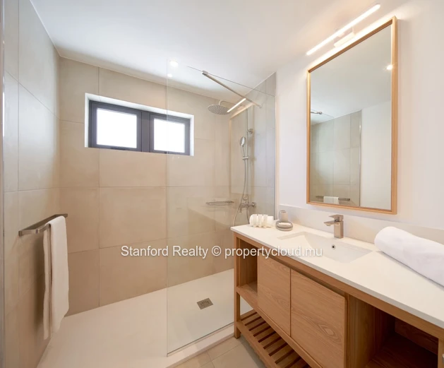 Modern 3-Bedroom Apartment for Sale – Pointe aux Canonniers