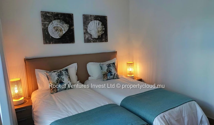 Modern 3-Bedroom Apartment with Jacuzzi & Terrace
