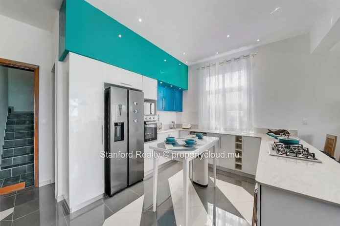 Penthouse for Rent - 3 Bedrooms, Trou d’Eau Douce, East