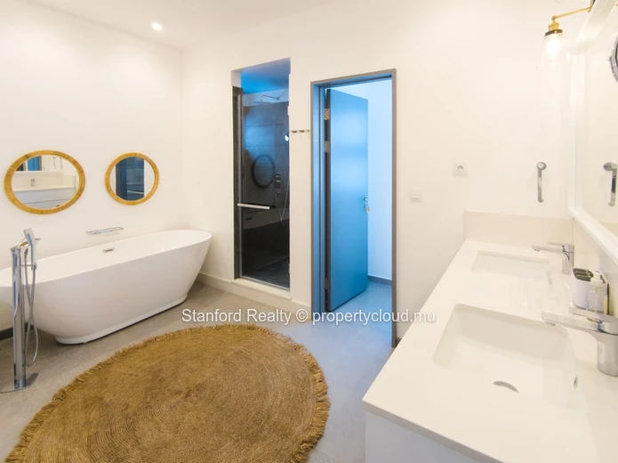 Villa for Rent - 4 En-Suite Bedrooms, Sea View Villa, St Antoine, North Coast