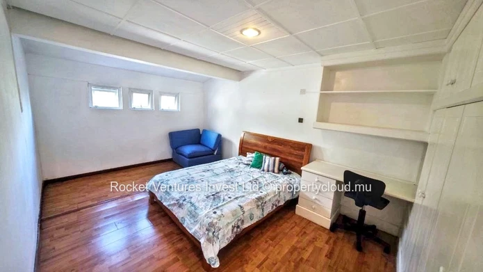 4-Bedroom Villa for Rent and Sale, Floréal – Centre