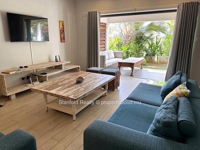 Elegant Apartment for Sale – 3 Bedrooms, Tamarin, West