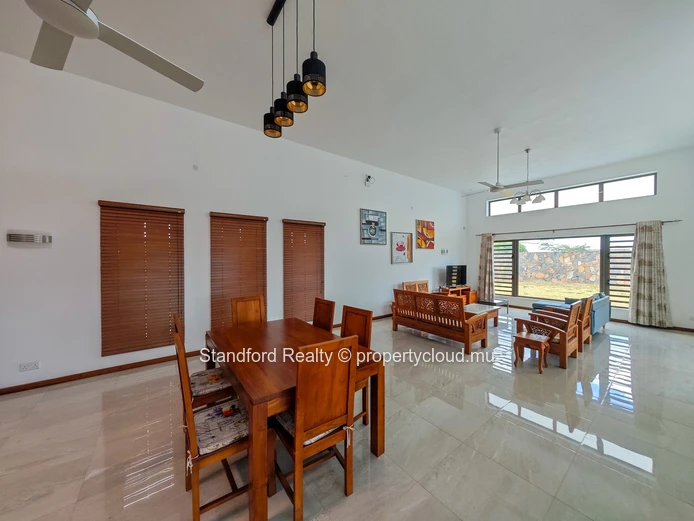 Brand-New 3-Bedroom Villa for Sale – Royal Park, Balaclava, North