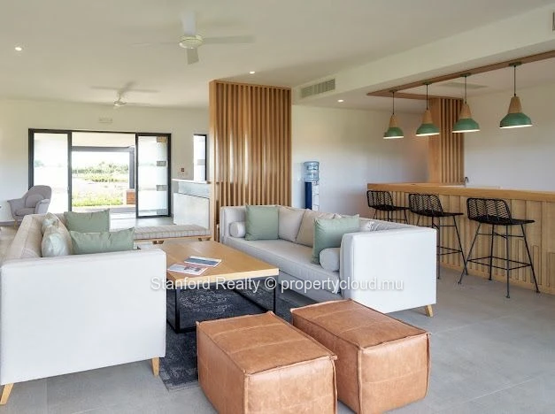 Stunning Beachfront 3 bedroom Apartment for Rent in Grand Gaube