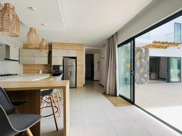 4 Bedroom Villa