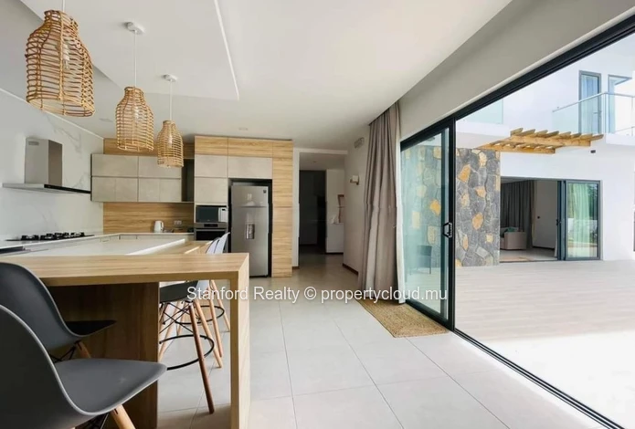 Luxury 4-Bedroom Villa with Private Pool – Mont Choisy, North