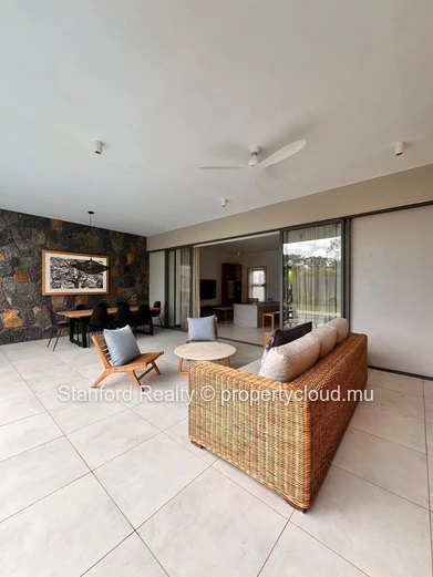 Modern Cozy Villa with 3 Bedrooms and Pool – Daruty Forest