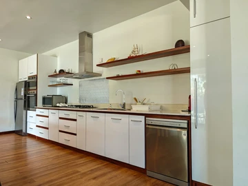 4 Bedroom Villa