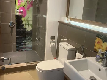 4 Bedroom Apartment