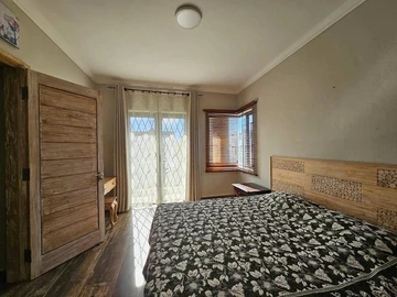 5 Bedroom Villa