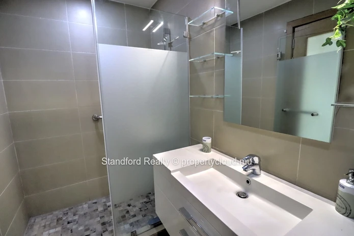Apartment for Rent – 2 Bedrooms, Mont Choisy, North