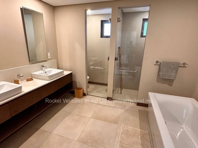 2-Bedroom Apartment. North. Point aux Cannoniers. Le Savoy