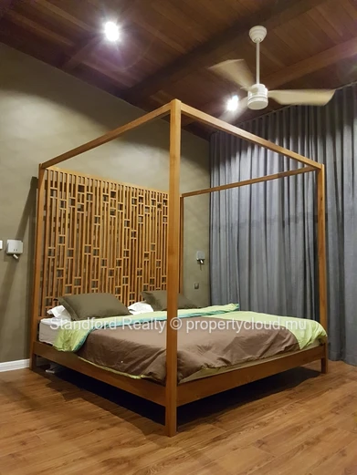 Villa for Sale – 3 Bedrooms, Royal Park, North