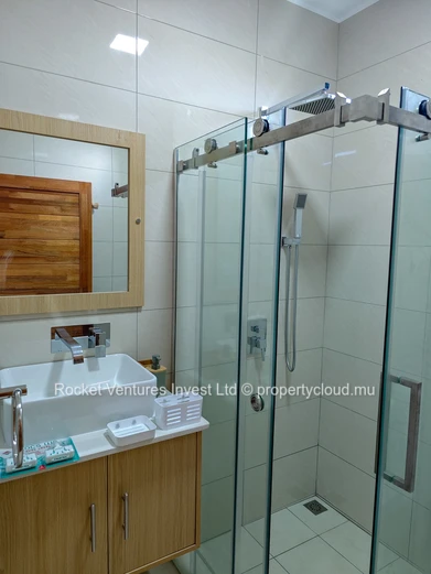 NEW 3-Bedroom Penthouse For rent Flic en Flac