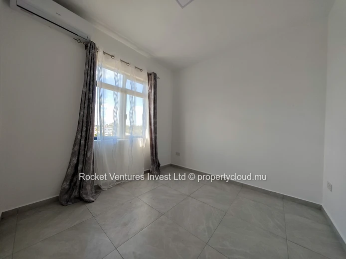 NEW 3-Bedroom Penthouse For rent Flic en Flac