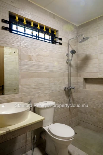 Twin Modern Duplexes for Rent - Flic en Flac, West 
