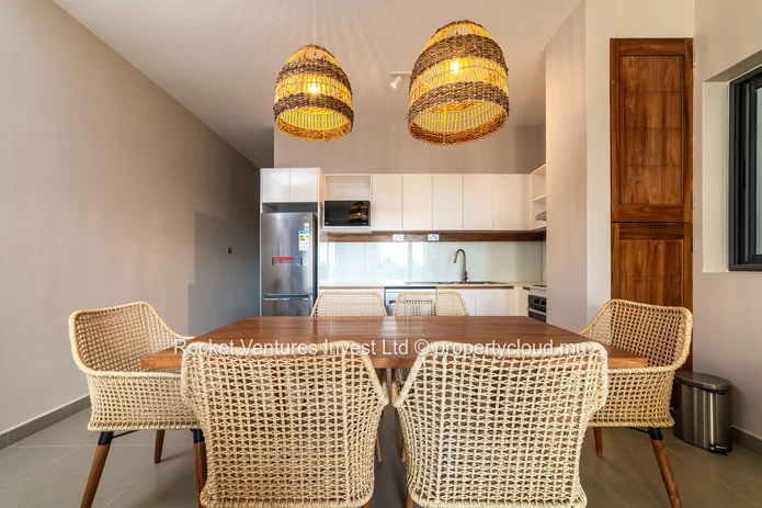 Rent 2 bedroom apartment near the beach and supermarket!  Pereybere. North