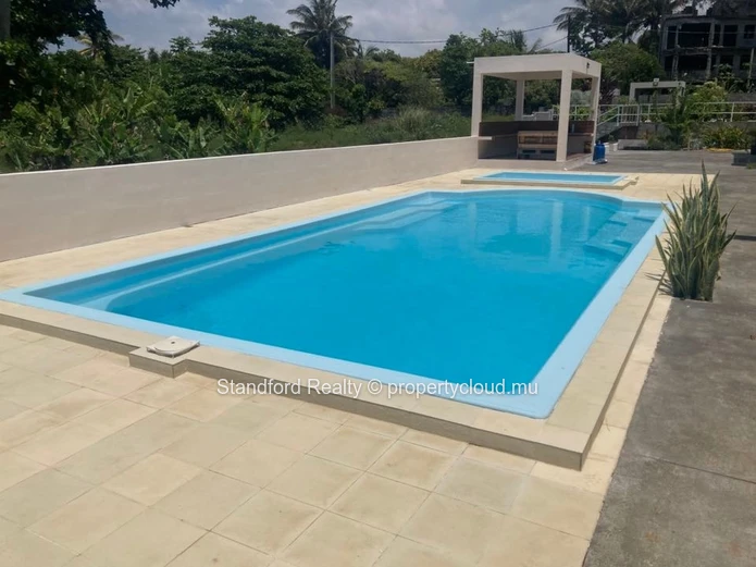 Beachfront 2-Bedroom Apartment - Le Bouchon Beach