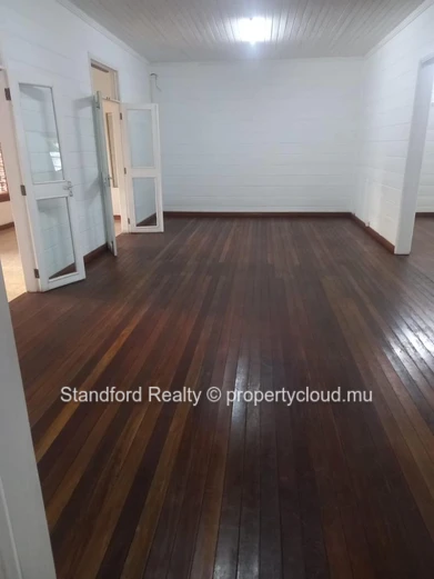Large House for Commercial Use – Belle Rose