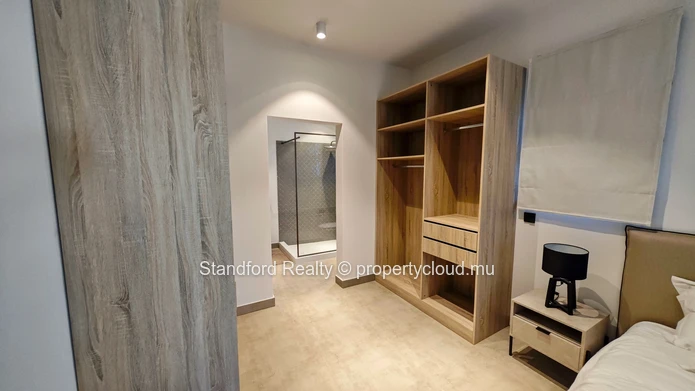 Modern 3-Bedroom Apartment with Jacuzzi & Terrace – Tamarin, West