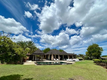 4 Bedroom Villa