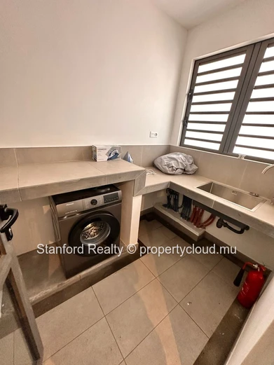 Modern Apartment for Rent – 3 Bedrooms, Trou aux Biches, North