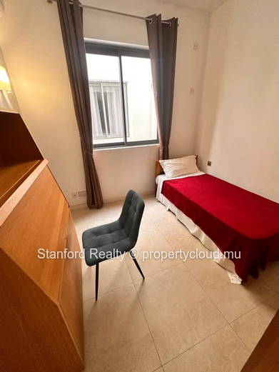 Stylish 3-Bedroom Apartment + Office Just 200m from the Beach – Pereybere