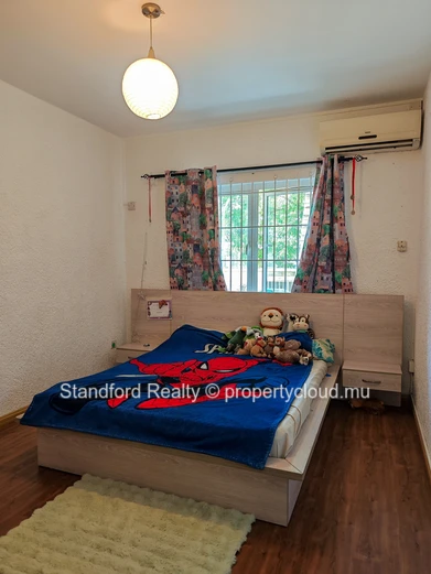 3-Bedroom Apartment for Rent – Walking Distance to the Beach