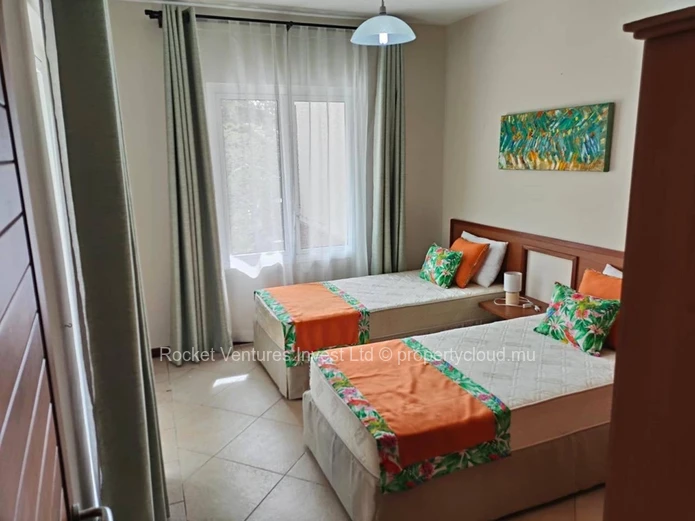 Townhouse. North. Bain Beof.   Beach within walking distance!!
