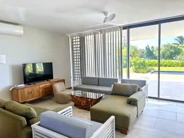 4 Bedroom Villa