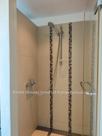 Apartment for Rent – 3 Bedrooms, Ground Floor