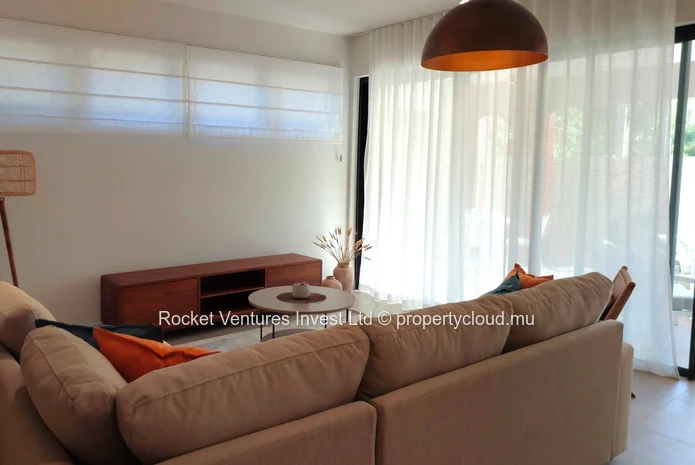 Modern 3-Bedroom Apartment with Jacuzzi & Terrace