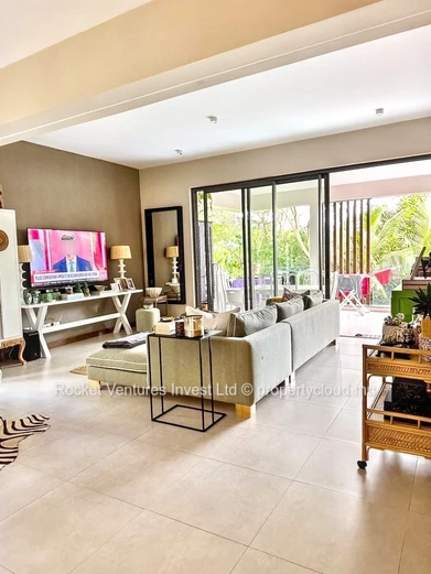 For Sale: 2-Bedroom Apartment/Penthouse – Le Savoy, Pointe aux Canonniers