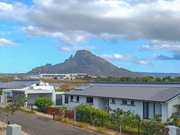 4 Bedroom Townhouse, Duplex